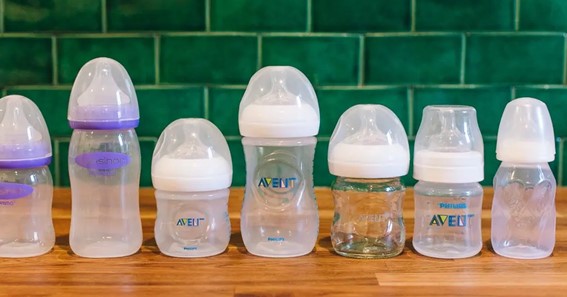 What kind of bottle is best for feeding?