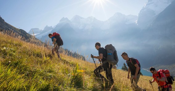 how to join a hiking group